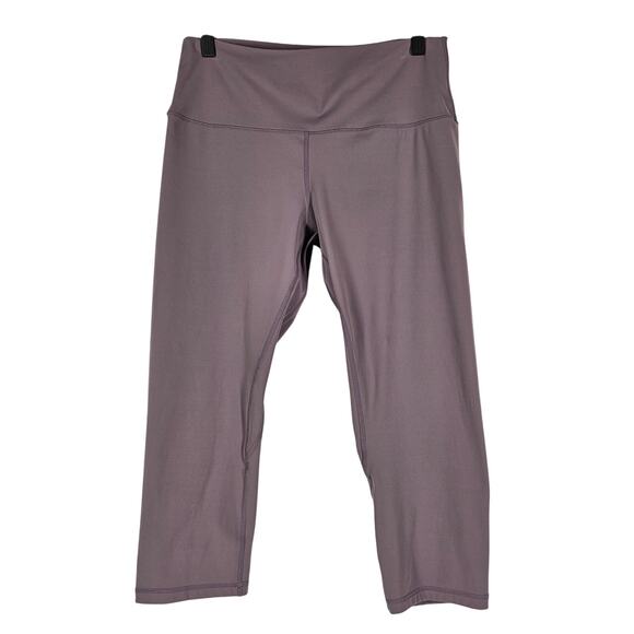WOMEN'S LAVENDER GYM COMPRESSION LEGGINGS SIZE LARGE - VERY COMFORTABLE MATERIAL - Picture 1 of 11